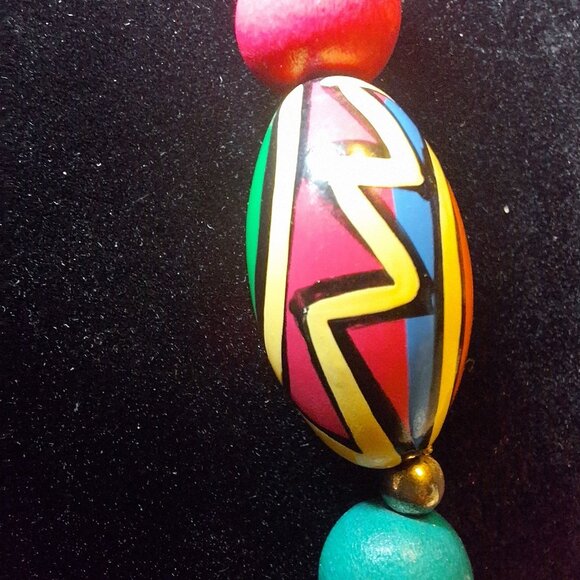 Chunky Wooden Bead Necklace Bright Colorful Geometric Patterns Hook‎ Clasp 90s - Picture 3 of 7